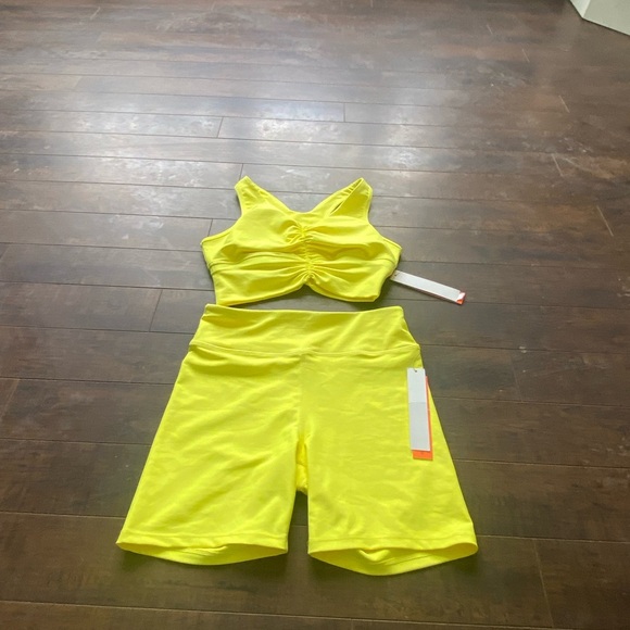 Aqua Athletic LDS Shirred sports bra and matching shorts - Picture 7 of 16